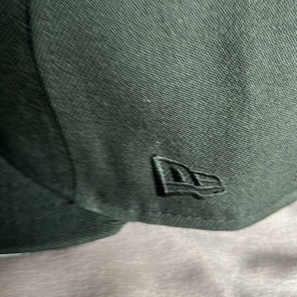 New Era 59FIFTY Carolina Panthers Hat - Picture 2 of 8